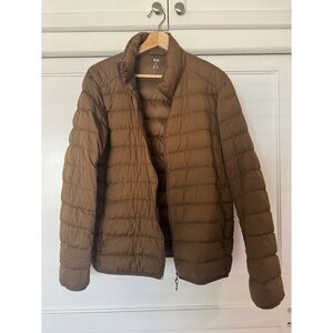 Uniqlo Ultra Light Down Jacket Men’s Size Medium